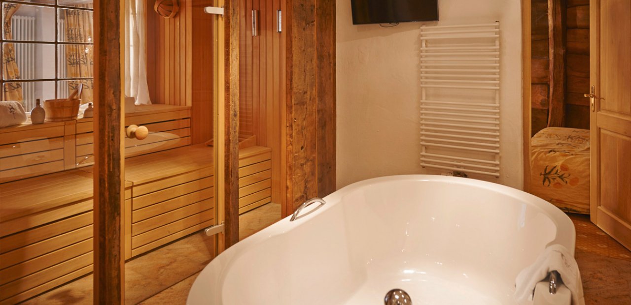 GrosseLandhausSuite_1220x798_003.jpg