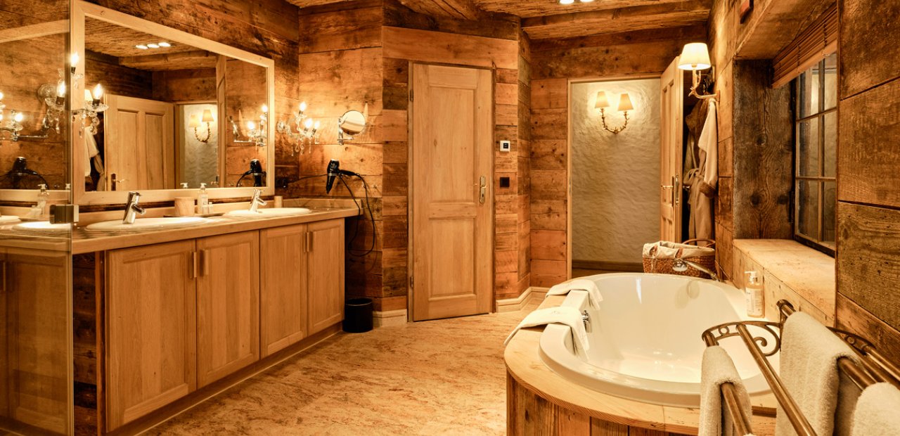 GrosseLandhausSuite_1220x798_005.jpg