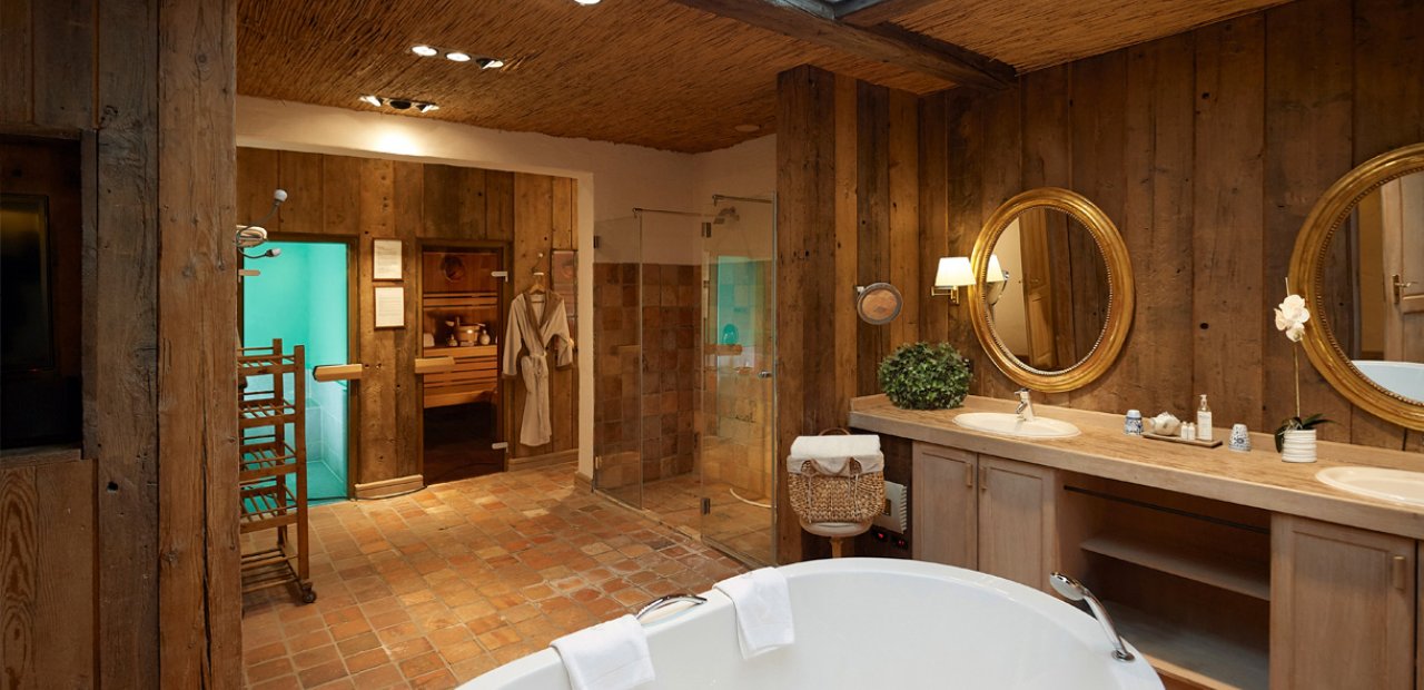 Grosse_SPA_Suite_1220x798_002.jpg