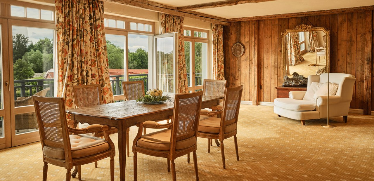 Grosse_SPA_Suite_1220x798_006.jpg